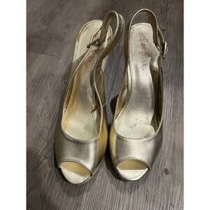 Lilly Pulitzer gold Wedges